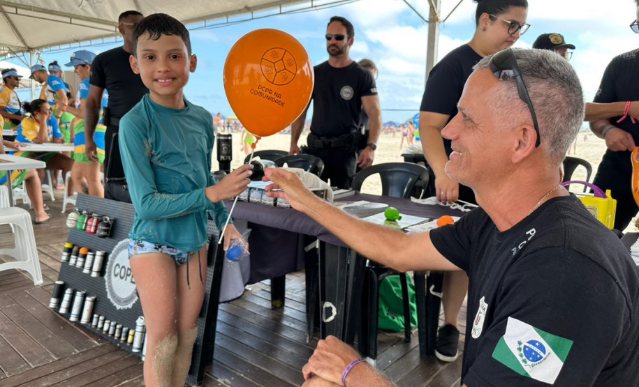 PCPR na Comunidade atende veranistas e população do litoral durante o Verão Maior Paraná