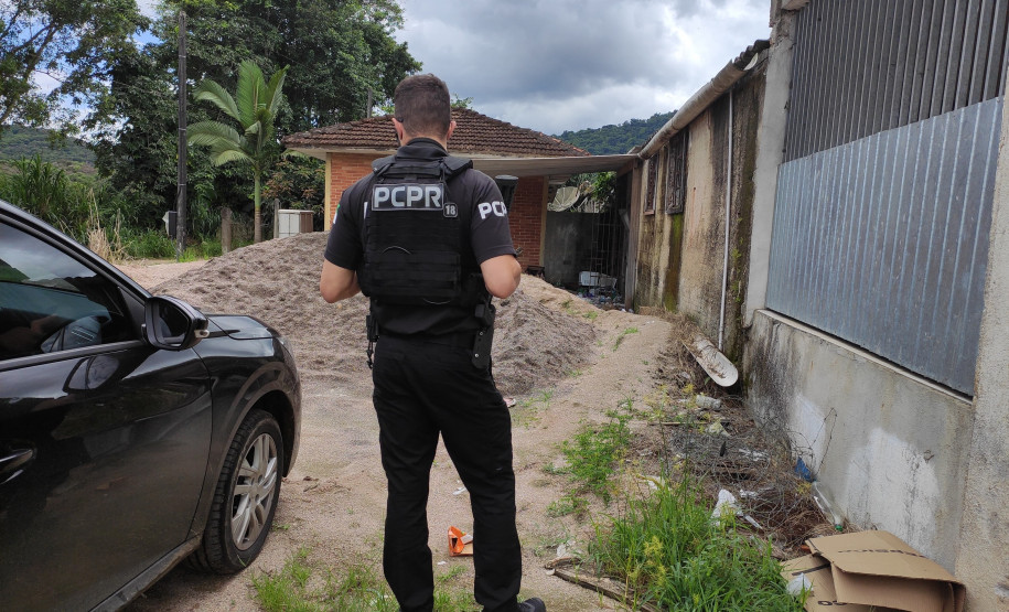 PCPR prende homem em flagrante por agressão contra prima em Morretes