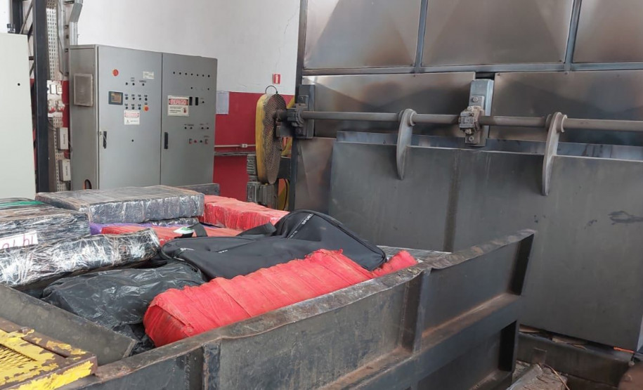 PCPR incinera quatro toneladas de drogas em Umuarama