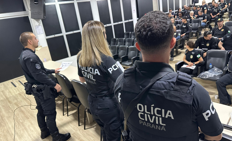 PCPR prende oito integrantes de grupo especializado em furtos e adulteração de veículos