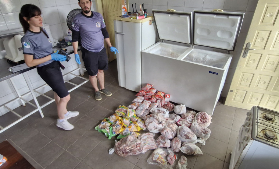 PCPR e Vigilância Sanitária apreendem 161 quilos de carne e prendem homem responsável em Pontal do Paraná
