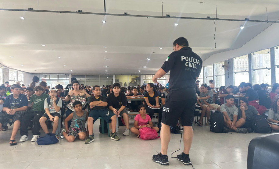 PCPR realiza palestra orientativa em combate a crimes sexuis em Pontal do Paraná