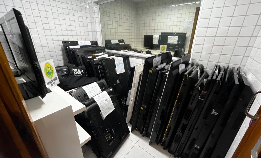 PCPR e PMPR apreendem mais de 100 televisores durante operação em combate ao estelionato em Matinhos