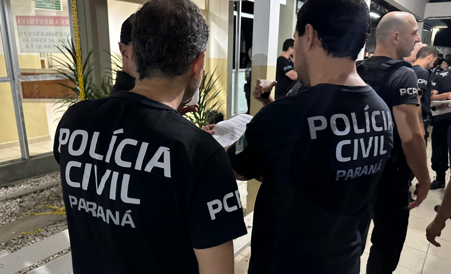 PCPR prende oito integrantes de grupo especializado em furtos e adulteração de veículos