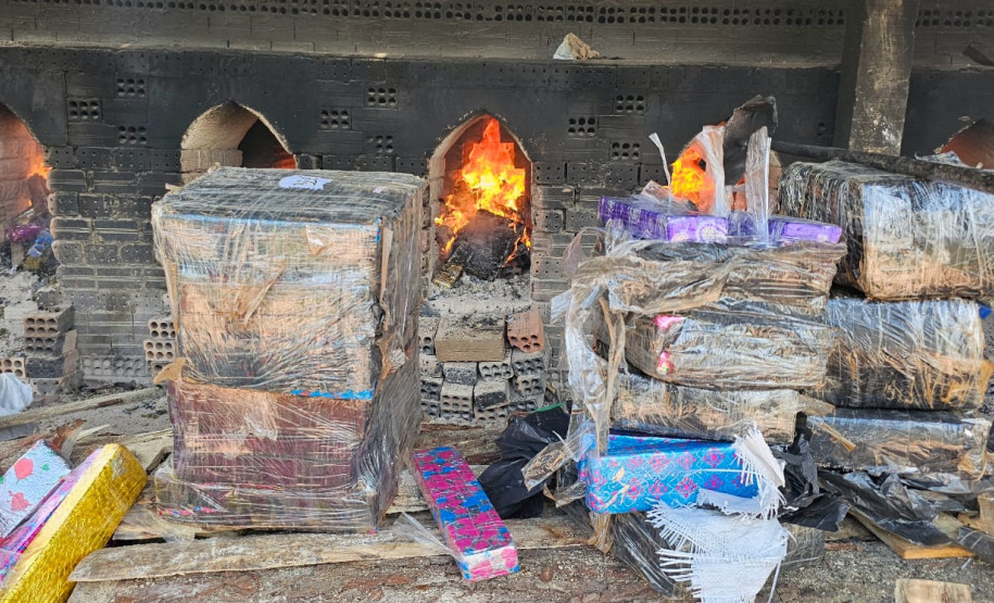 PCPR incinera mais de 2,6 mil quilos de drogas em São José dos Pinhais