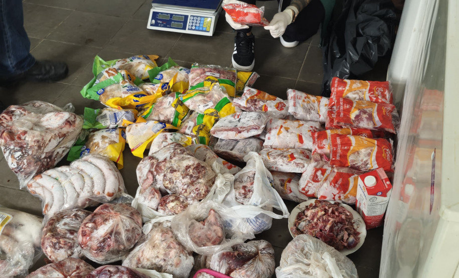 PCPR e Vigilância Sanitária apreendem 161 quilos de carne e prendem homem responsável em Pontal do Paraná
