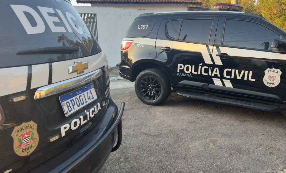 A Polícia Civil do Paraná (PCPR), com o apoio da Polícia Civil de São Paulo (PCSP), prendeu três pessoas suspeitas de serem integrantes de uma organização criminosa especializada em fraudes comerciais em Curitiba. As capturas aconteceram nesta quarta-feira (26), em São José dos Campos, no Estado de São Paulo.