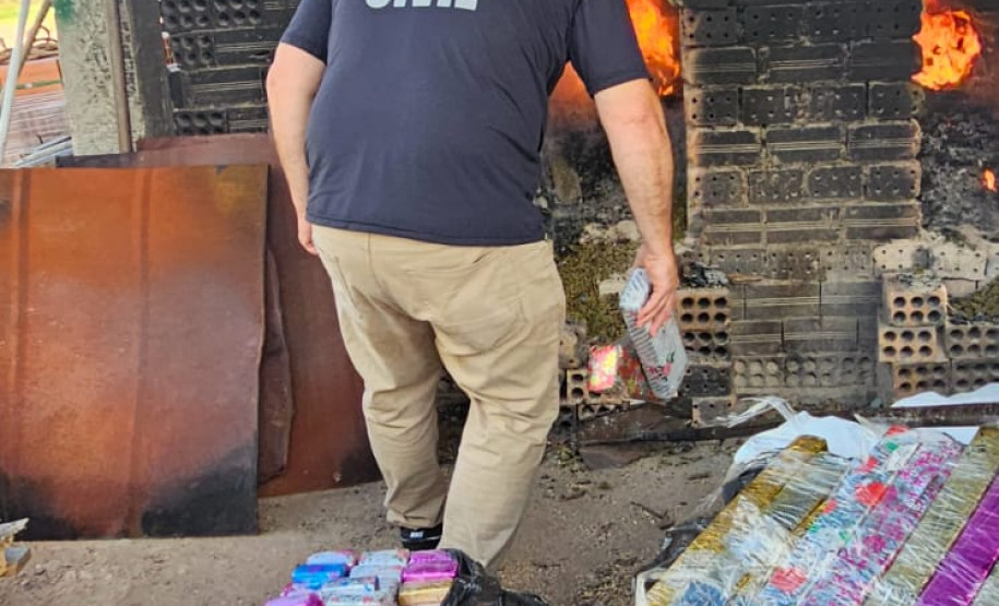 PCPR incinera mais de 2,6 mil quilos de drogas em São José dos Pinhais