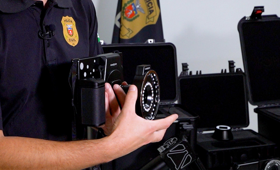 Do papel para tablets em 8K: novos equipamentos da PCPR revelam todas as digitais de crimes