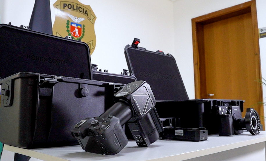 Do papel para tablets em 8K: novos equipamentos da PCPR revelam todas as digitais de crimes