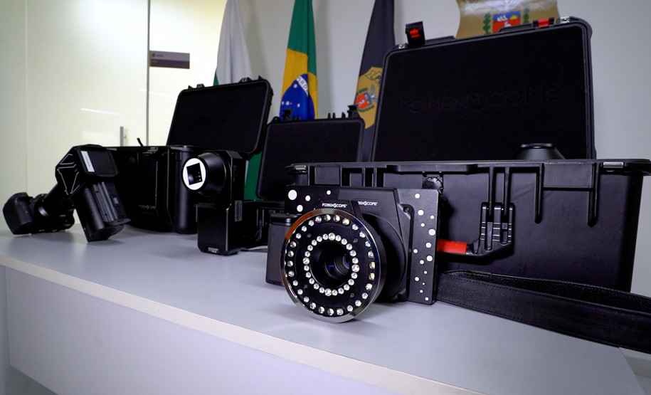 Do papel para tablets em 8K: novos equipamentos da PCPR revelam todas as digitais de crimes