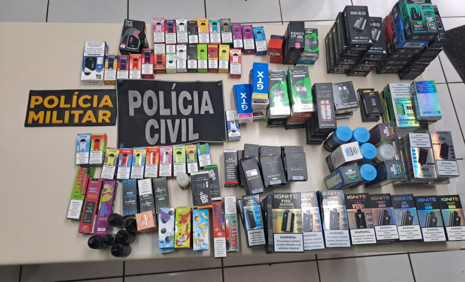 PCPR e PMPR prendem dois homens em flagrante e apreende 280 cigarros eletrônicos em Francisco Beltrão