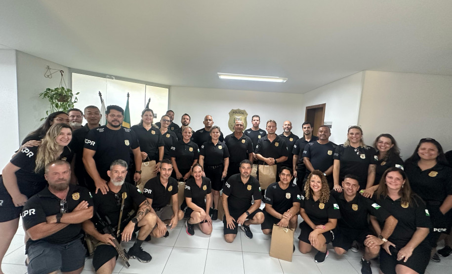 PCPR homenageia policiais que se destacaram na segunda fase do expediente e terceira fase do plantão no Verão Maior Paraná