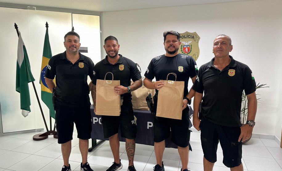 PCPR homenageia policiais que se destacaram na segunda fase do expediente e terceira fase do plantão no Verão Maior Paraná