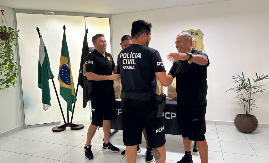 PCPR homenageia policiais que se destacaram na segunda fase do expediente e terceira fase do plantão no Verão Maior Paraná