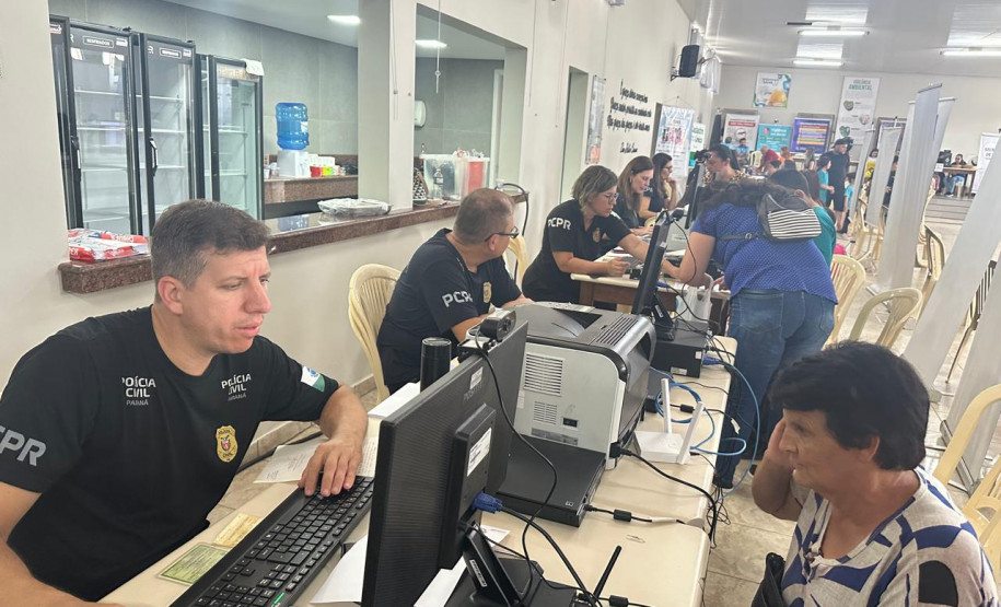 PCPR na Comunidade atende mais de 2,3 mil pessoas no Litoral e nos Campos Gerais