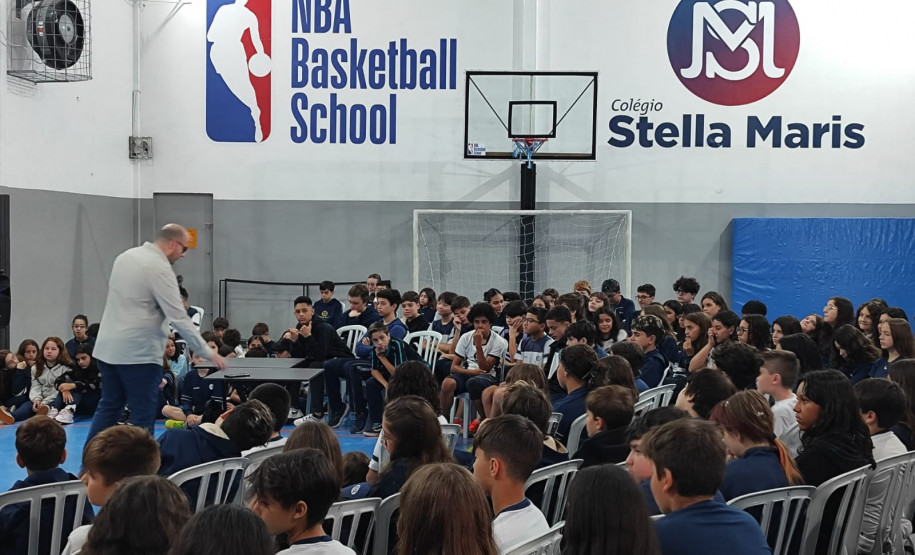 PCPR realiza palestra sobre crimes digitais em escola da Capital