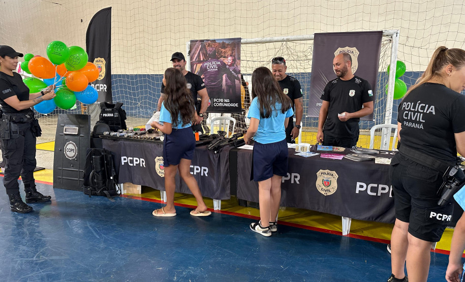 PCPR na Comunidade atende mais de 2,3 mil pessoas no Litoral e nos Campos Gerais