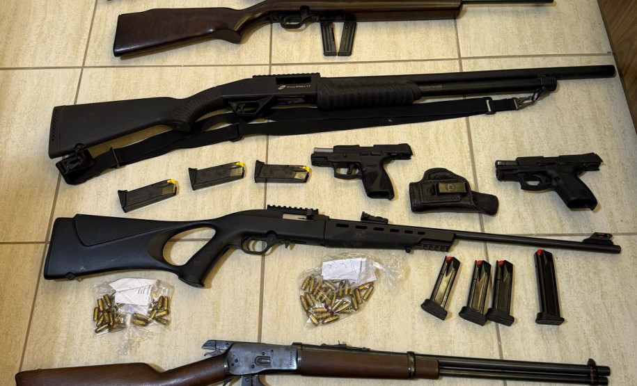 PCPR e PMPR prendem cinco homens e apreendem diversas armas de fogo em Santo Antônio da Platina