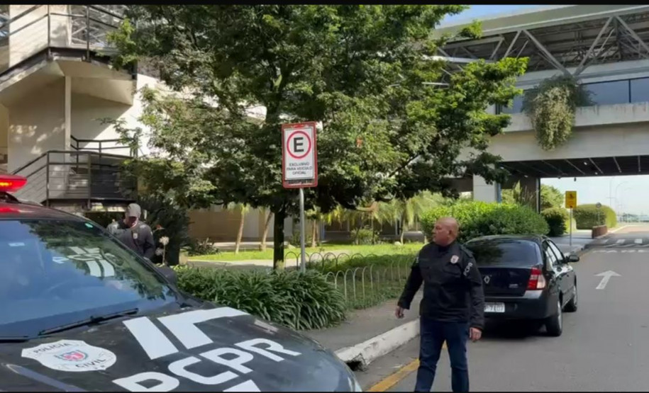 PCPR deflagra ação de fiscalização e combate de transporte irregular de passageiros no Aeroporto Afonso Pena