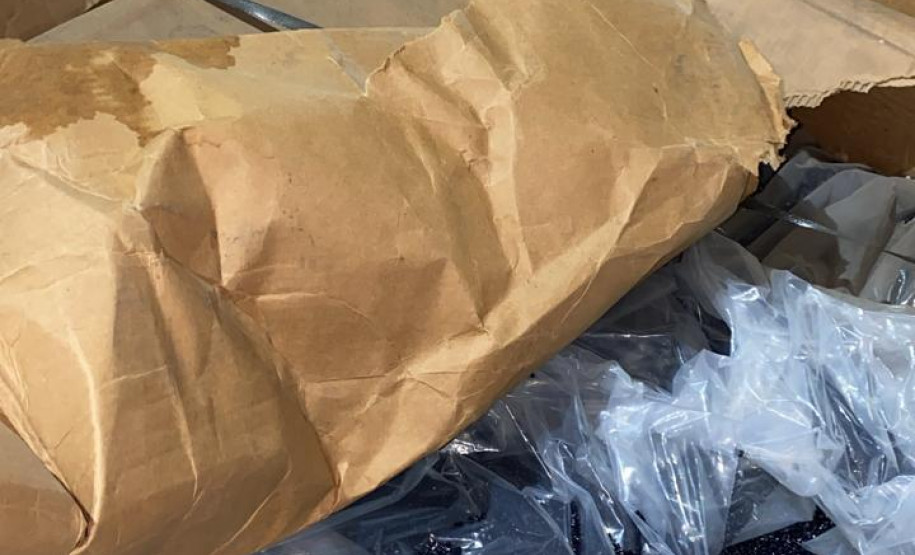 PCPR prende três pessoas e recupera carga de fertilizantes avaliada em R$ 150 mil em Campo Largo