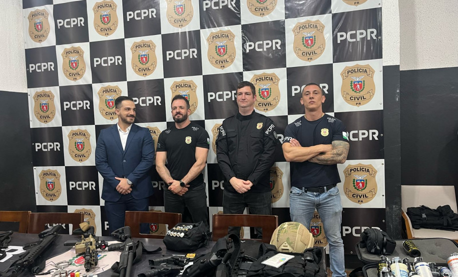 PCPR realiza visita guiada pela Delegacia de Furtos e Roubos com estudantes de direito em Curitiba