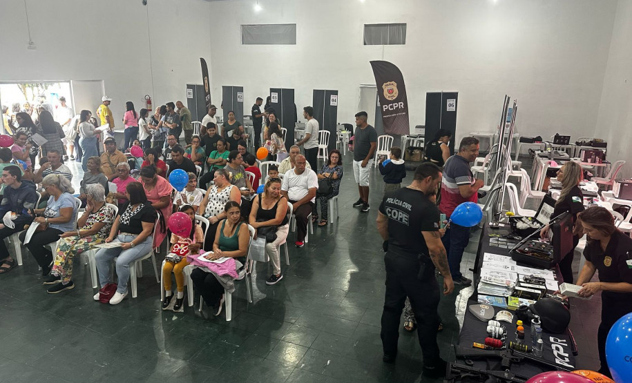 PCPR na Comunidade realiza mais de 1,4 mil atendimentos em Antônio Olinto e Piraquara