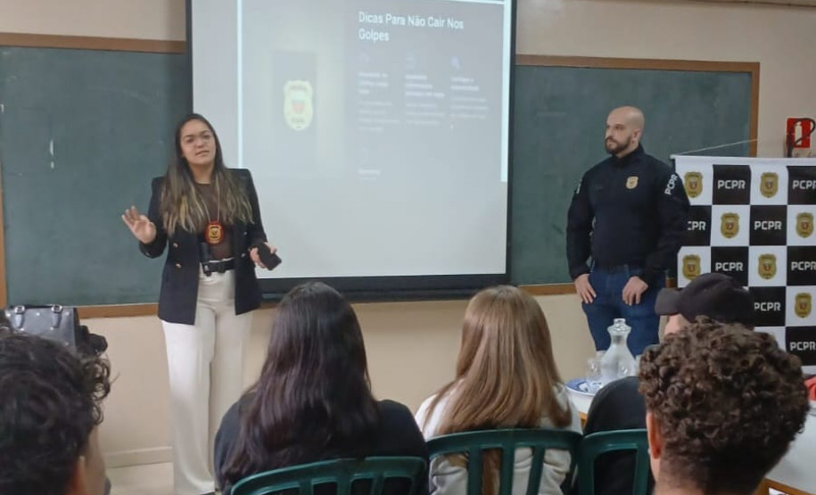 PCPR realiza palestra sobre perigos golpes na internet em escola em Colombo