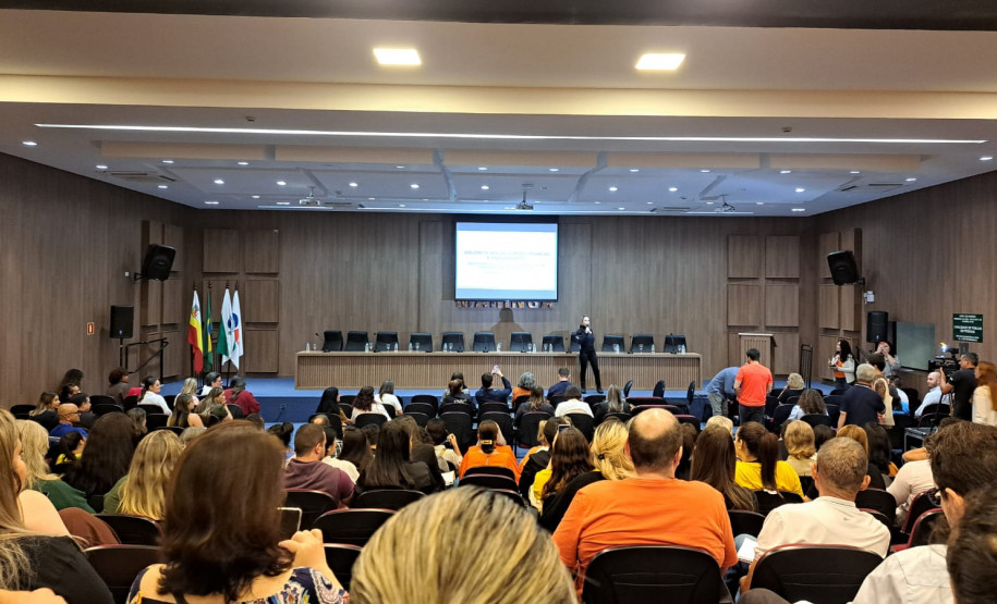PCPR realiza palestra sobre violência sexual contra crianças e adolescentes em Maringá
