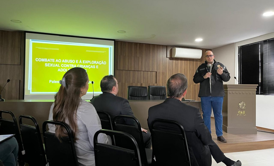 PCPR realiza evento sobre o combate à exploração e abuso sexual contra crianças e adolescentes em Araucária