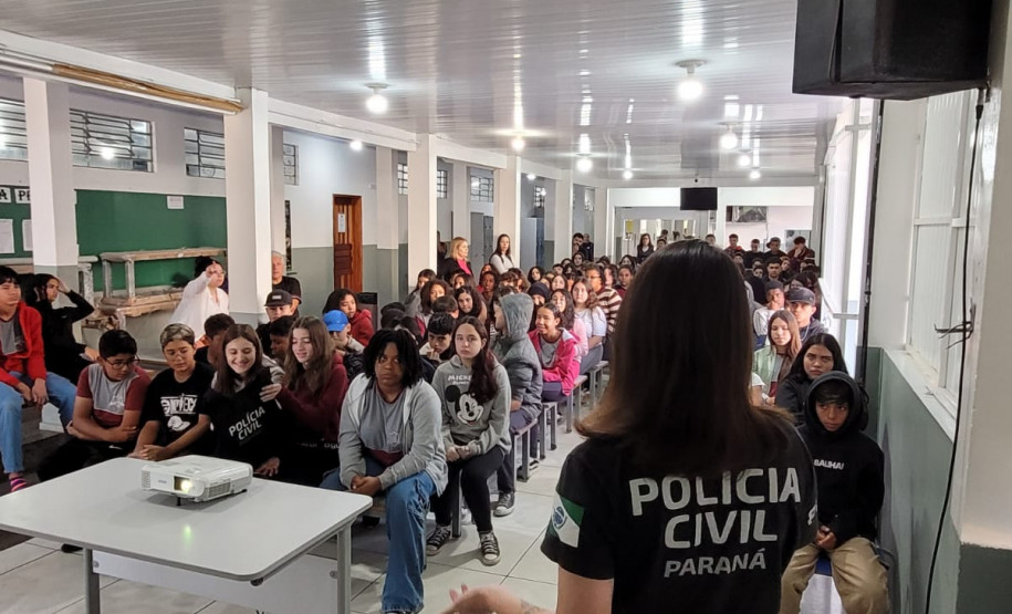 PCPR realiza palestras sobre prevenção à violência sexual para adolescentes em Araucária