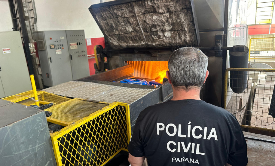 PCPR incinera mais de 200 quilos de entorpecentes em Cruzeiro do Oeste