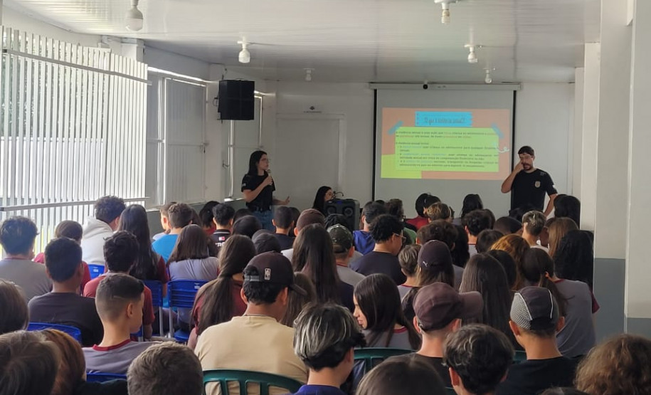PCPR realiza palestras sobre prevenção à violência sexual para adolescentes em Araucária