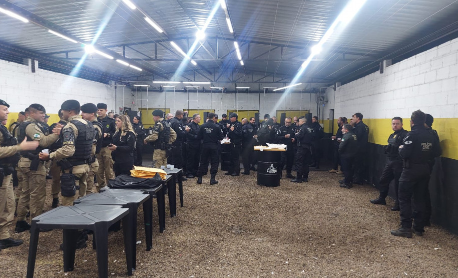 PCPR prende duas pessoas em operação para o cumprimento de 20 ordens de buscas em Palmas