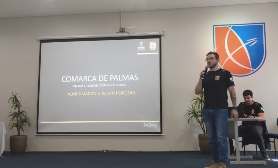 PCPR reúne agentes e delegados para troca de experiências em investigações de homicídios em Guarapuava