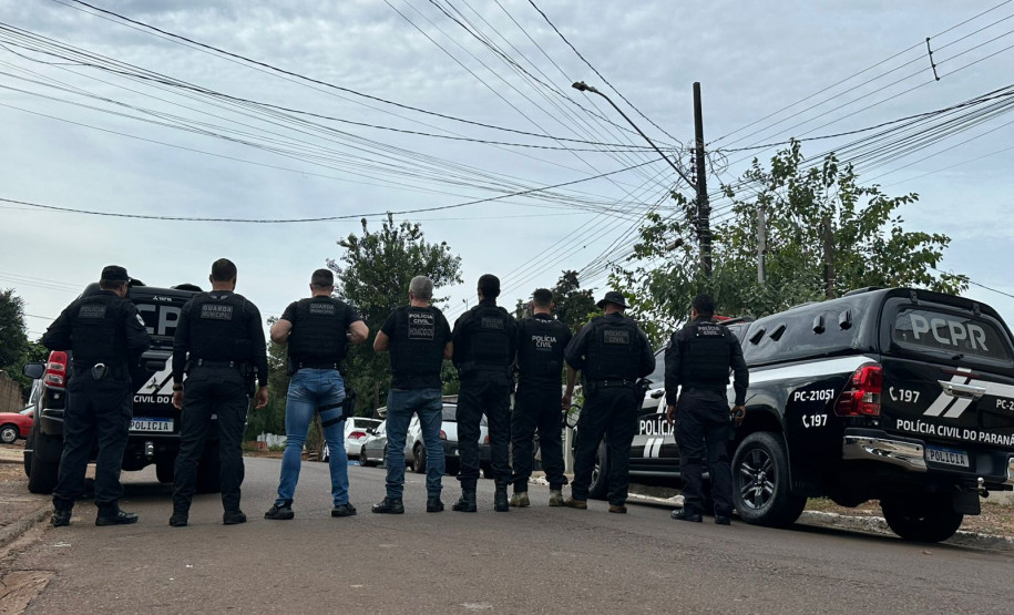 PCPR prende oito pessoas em operação contra o tráfico de drogas em Cascavel
