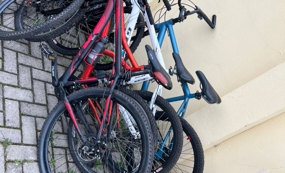 PCPR prende 17 pessoas durante operação contra organização criminosa em São José dos Pinhais