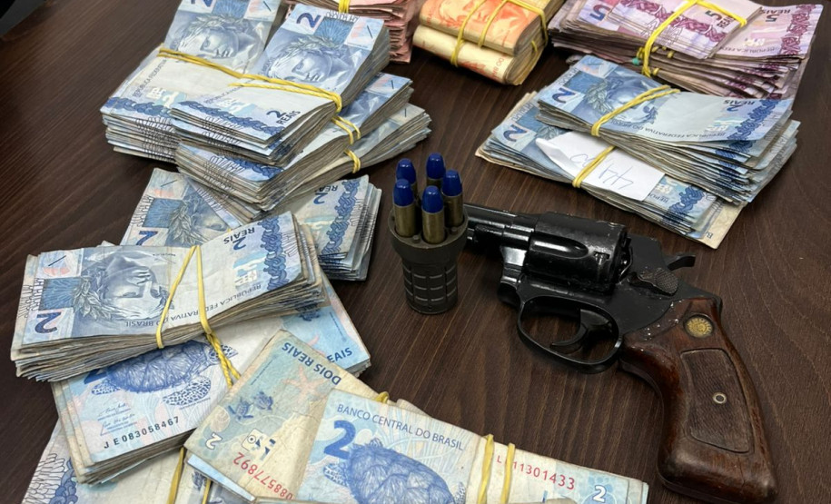 PCPR prende 17 pessoas durante operação contra organização criminosa em São José dos Pinhais