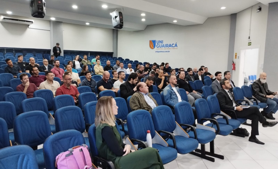 PCPR reúne agentes e delegados para troca de experiências em investigações de homicídios em Guarapuava