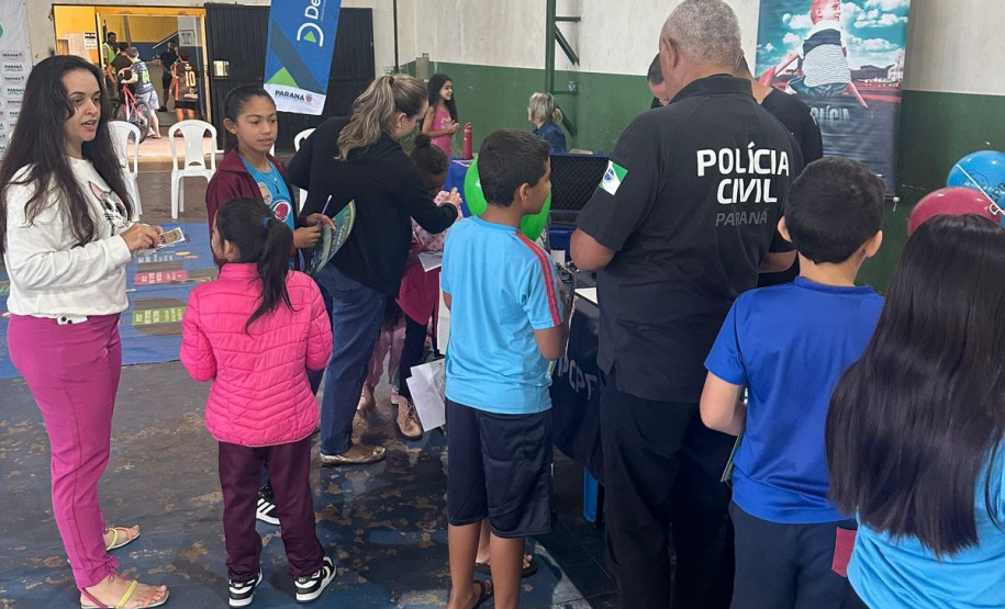 PCPR na Comunidade atende mais de 2 mil pessoas em Francisco Alves e Curitiba