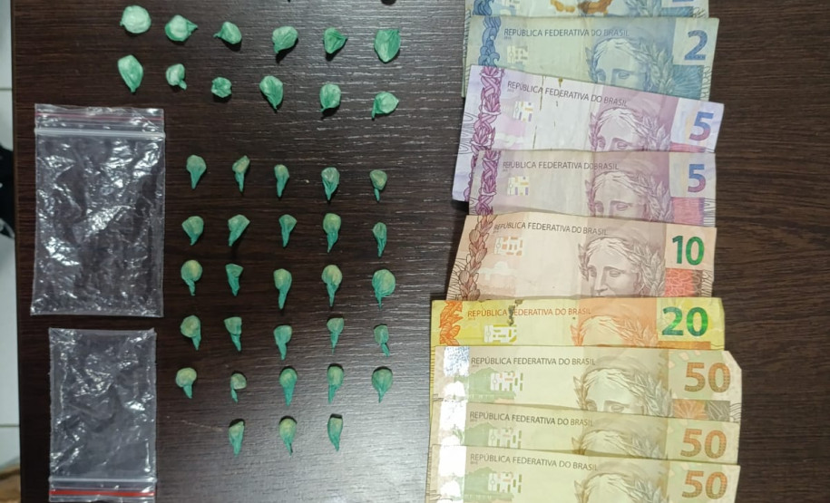 PCPR prende mulher em flagrante por tráfico de drogas em Fazenda Rio Grande