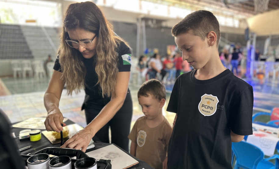 PCPR na Comunidade leva serviços de polícia judiciária a Ortigueira e Telêmaco Borba