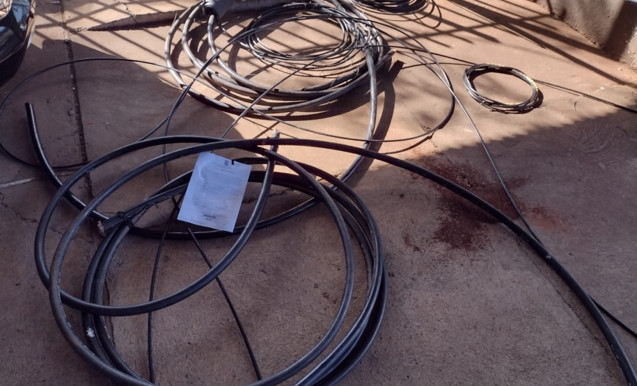 PCPR prende suspeitos de furto de cabos telefônicos e de internet em Maringá