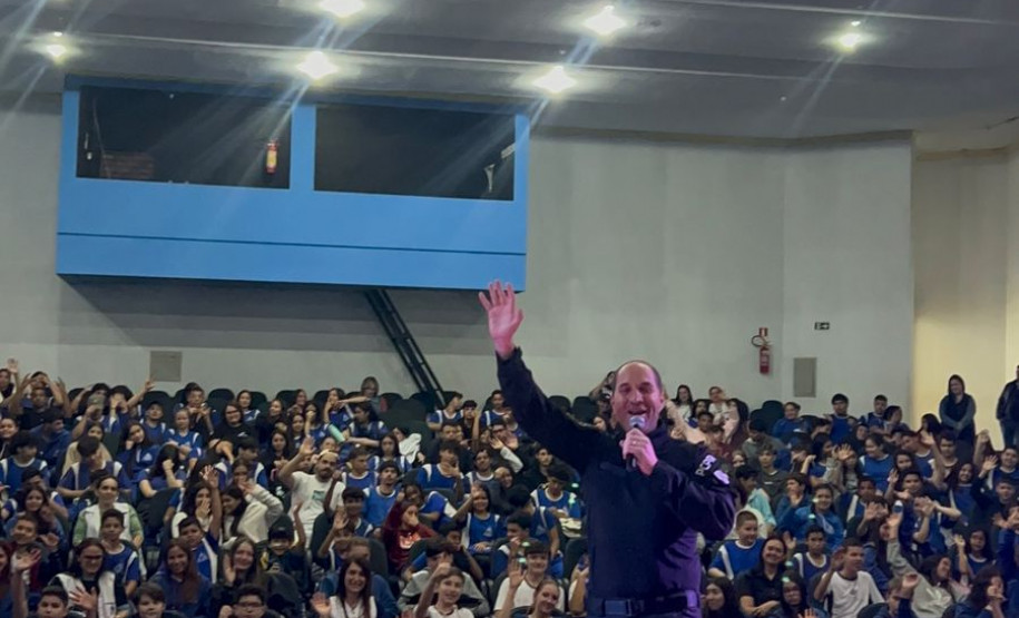 PCPR realiza palestra de conscientização sobre o combate ao abuso e à exploração sexual de crianças e adolescentes em Mamborê