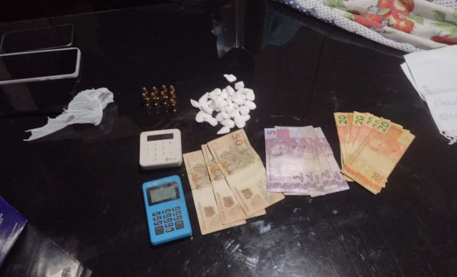 PCPR prende três pessoas durante operação contra tráfico de drogas em Rio Branco do Sul