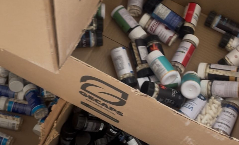 PCPR apreende cerca de quatro mil suplementos nutricionais falsificados e prende homem em Bocaiuva do Sul