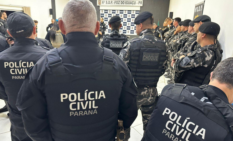 PCPR prende três pessoas em operação contra grupo armado em Foz do Iguaçu