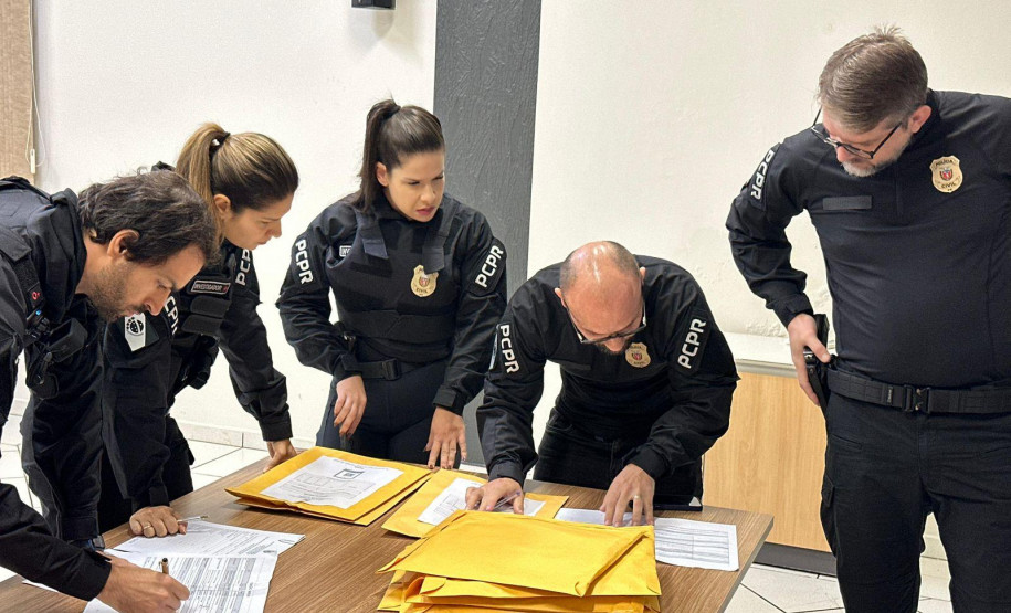 PCPR prende três pessoas em operação contra grupo armado em Foz do Iguaçu