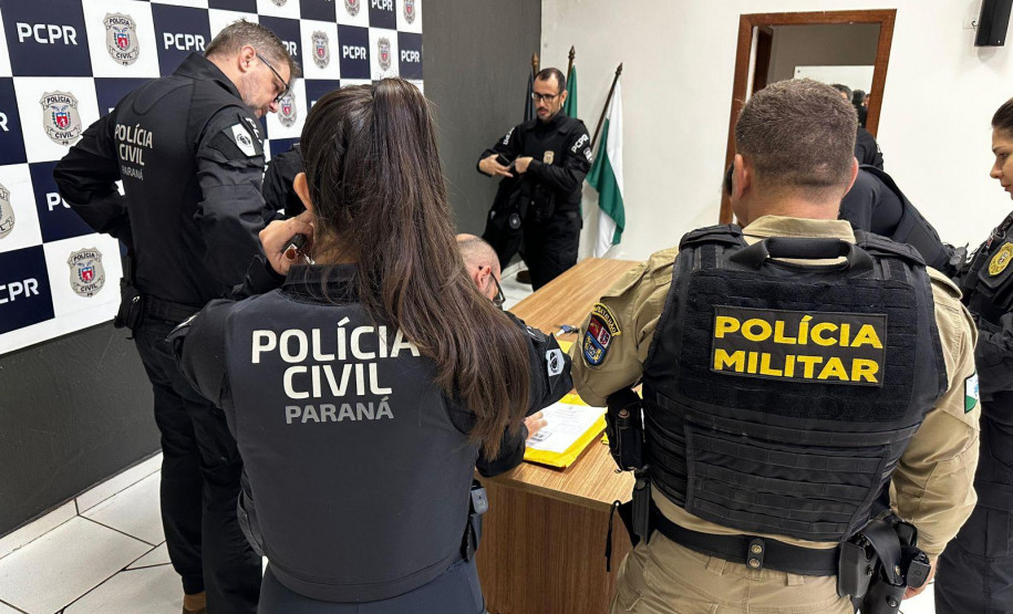 PCPR prende três pessoas em operação contra grupo armado em Foz do Iguaçu