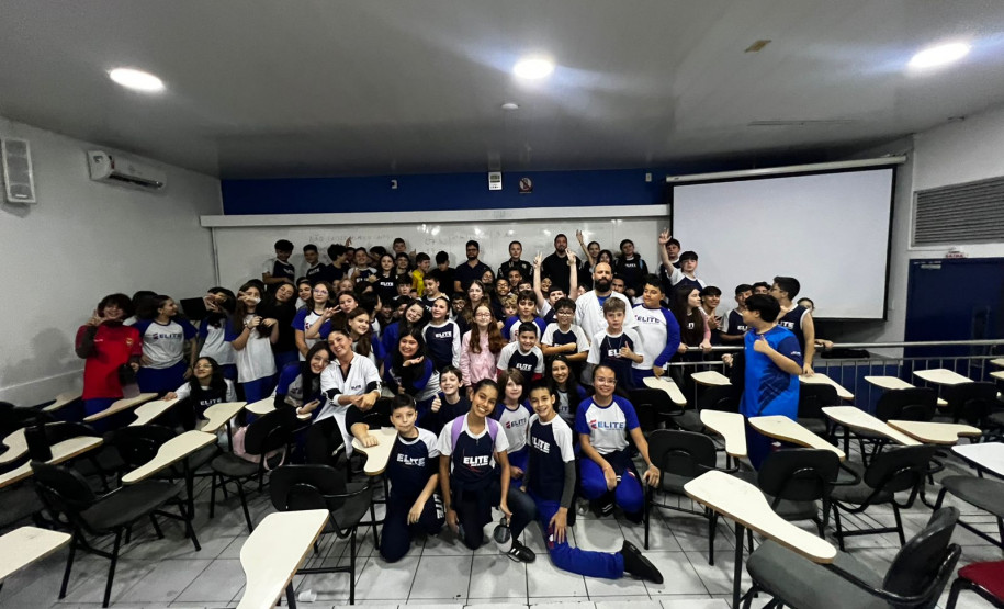 PCPR realiza palestra educativa sobre investigação criminal em escola de Cascavel